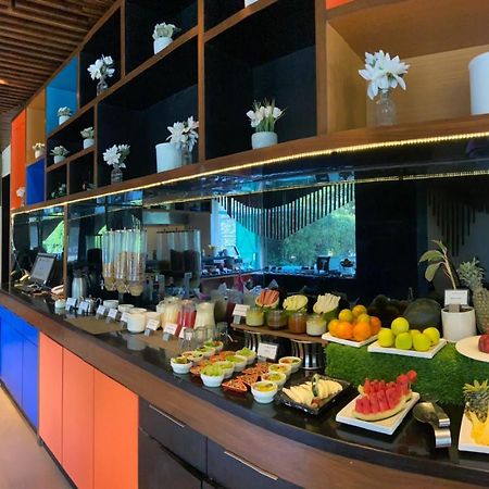 Golden Tulip City Centre Gurgaon Bagian luar foto