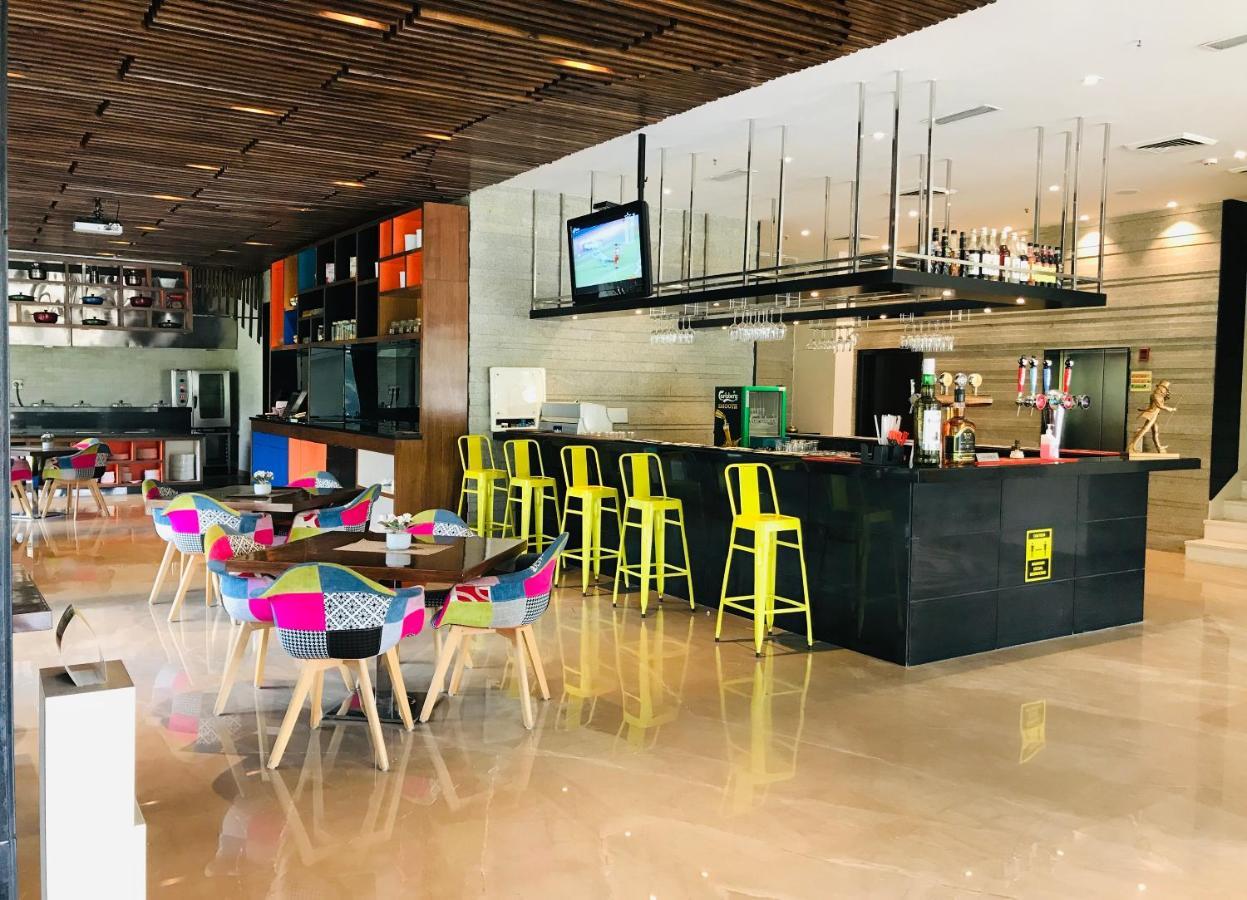 Golden Tulip City Centre Gurgaon Bagian luar foto