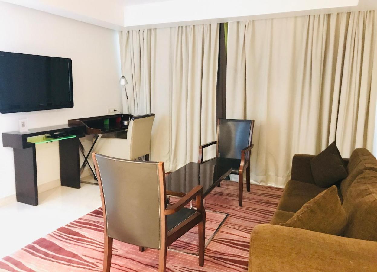 Golden Tulip City Centre Gurgaon Bagian luar foto