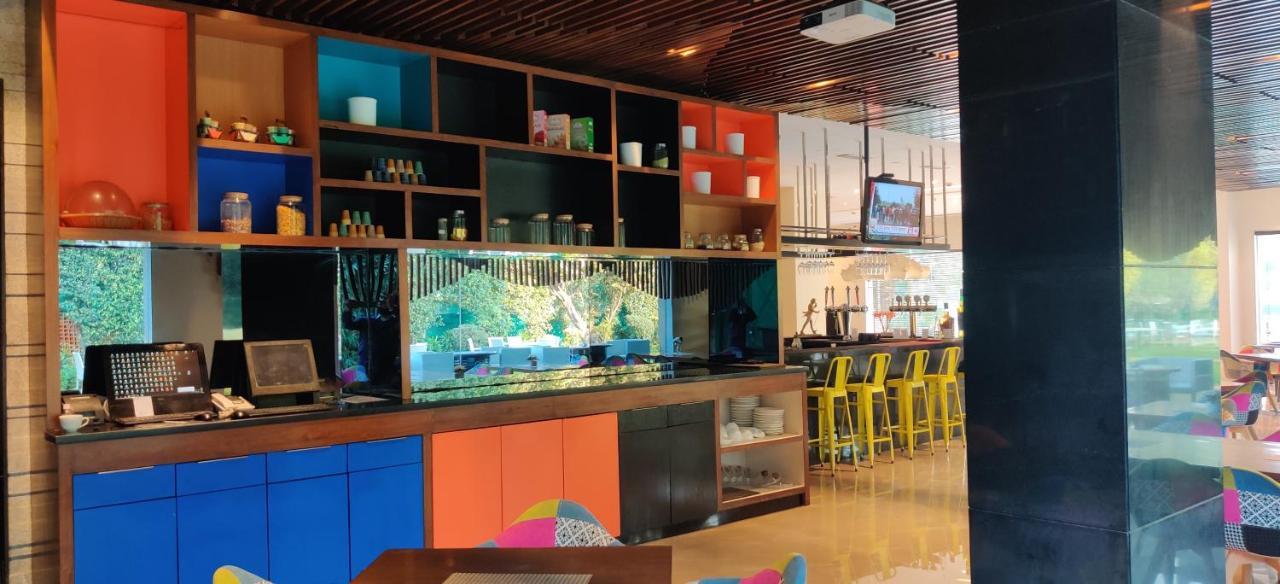 Golden Tulip City Centre Gurgaon Bagian luar foto