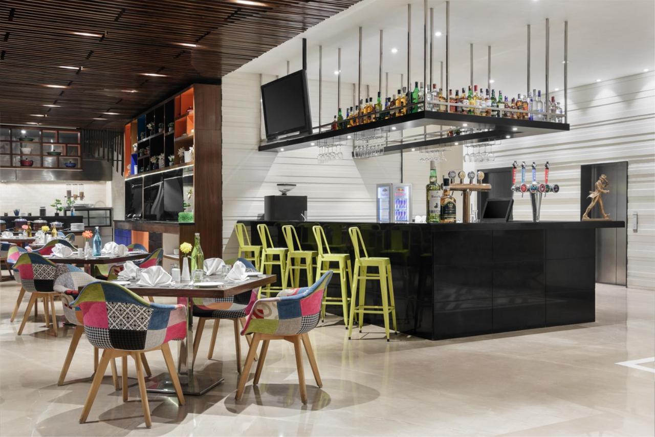 Golden Tulip City Centre Gurgaon Bagian luar foto