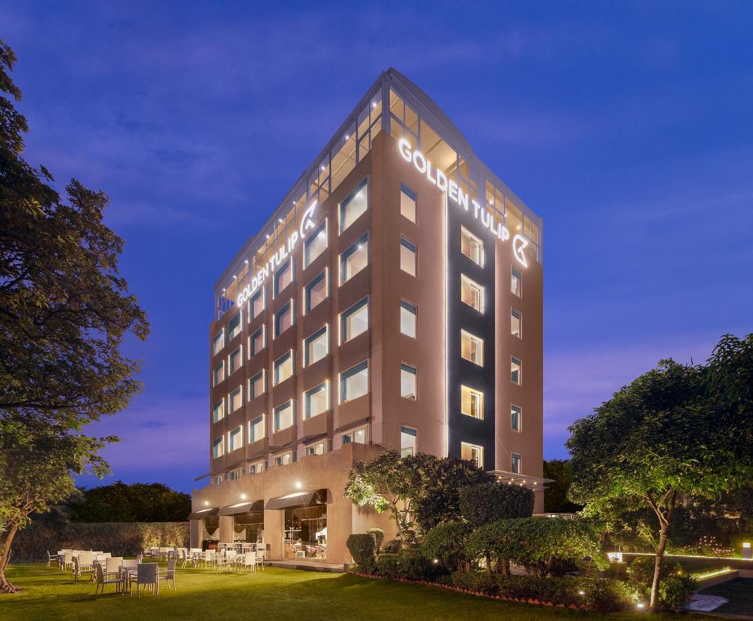 Golden Tulip City Centre Gurgaon Bagian luar foto