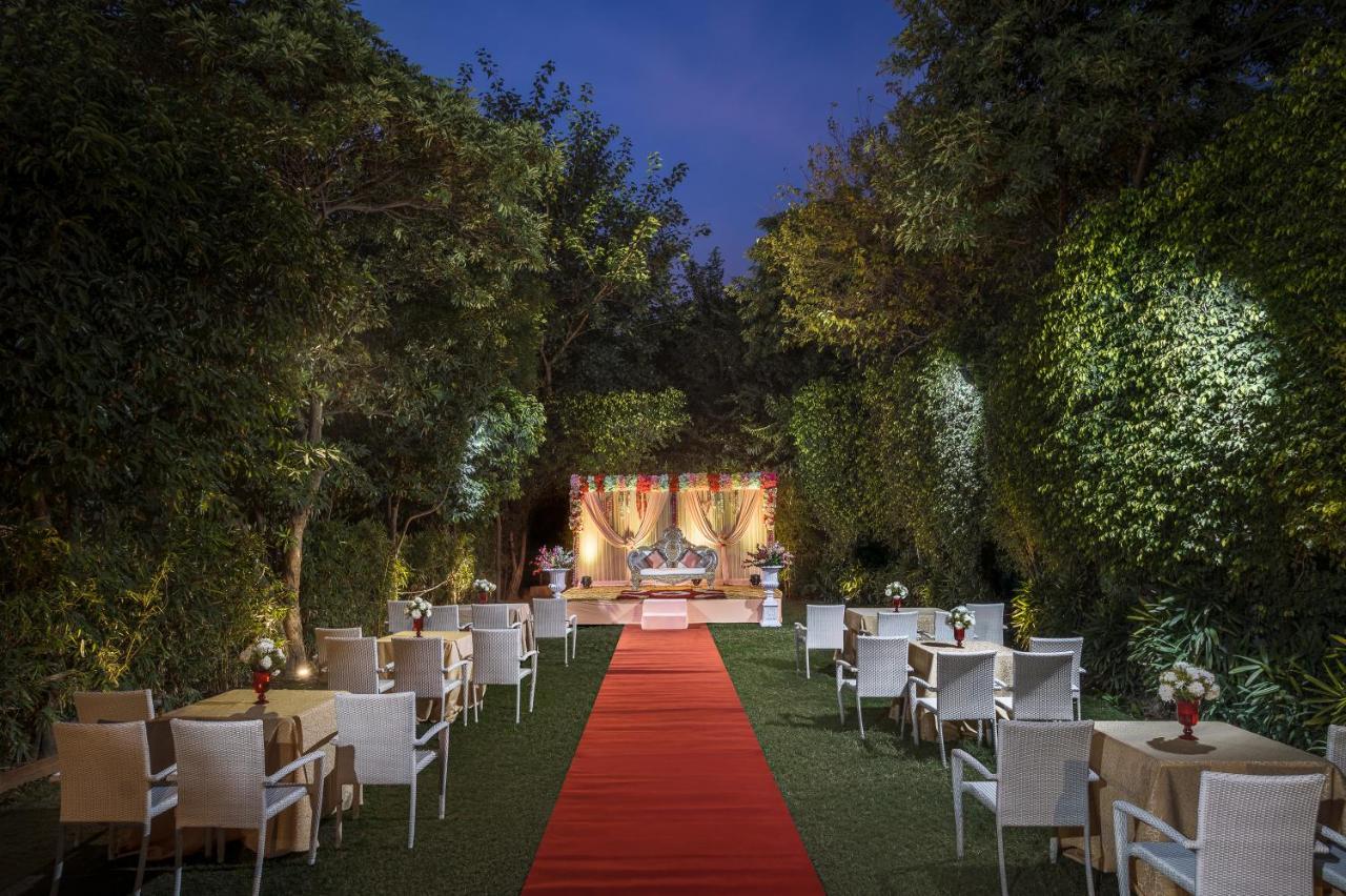 Golden Tulip City Centre Gurgaon Bagian luar foto