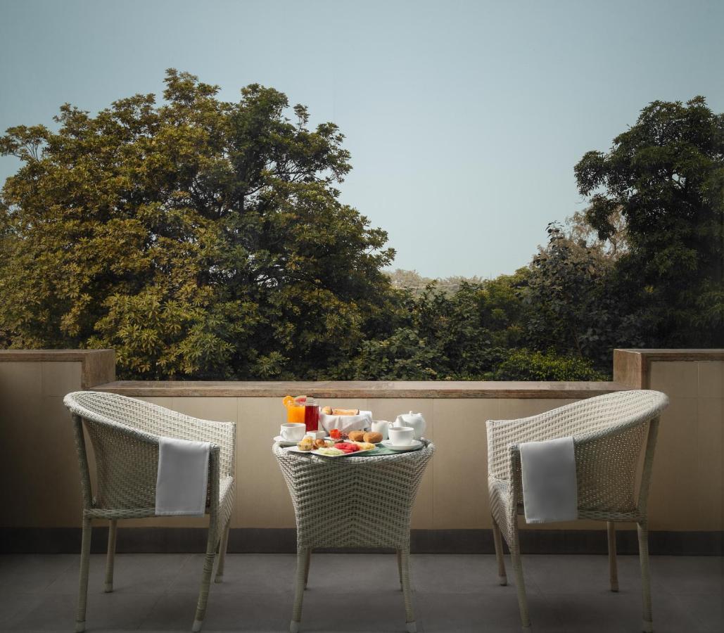 Golden Tulip City Centre Gurgaon Bagian luar foto